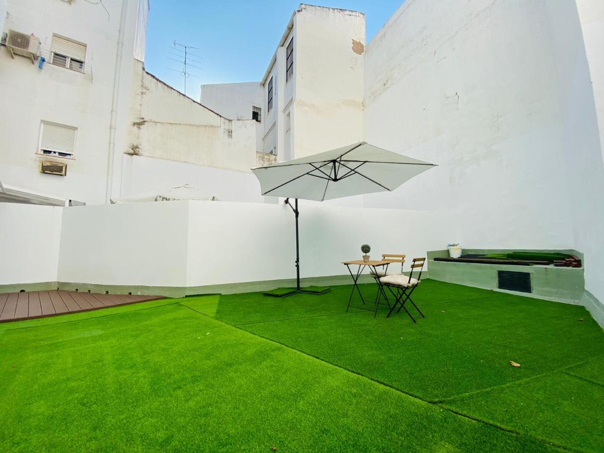 Clb F. Rubio Apartment Sevilla Bagian luar foto