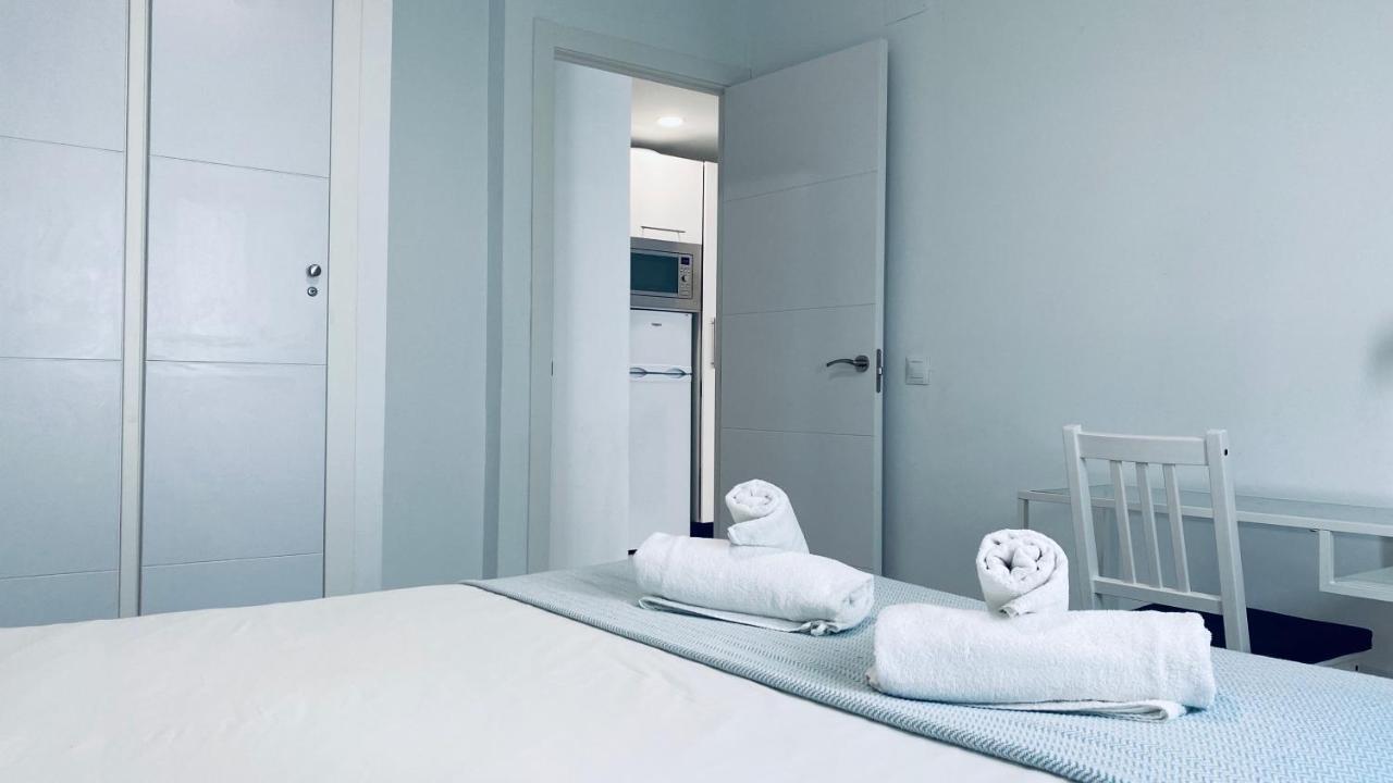 Clb F. Rubio Apartment Sevilla Bagian luar foto