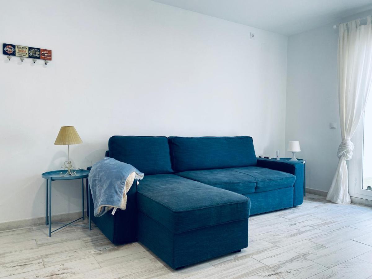 Clb F. Rubio Apartment Sevilla Bagian luar foto