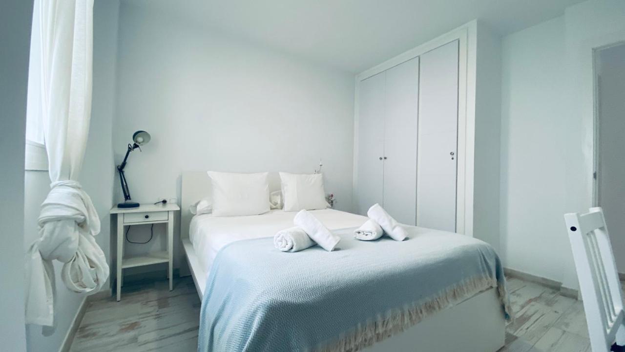 Clb F. Rubio Apartment Sevilla Bagian luar foto