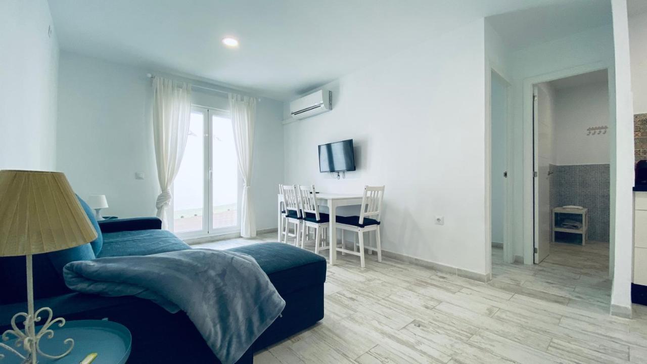 Clb F. Rubio Apartment Sevilla Bagian luar foto